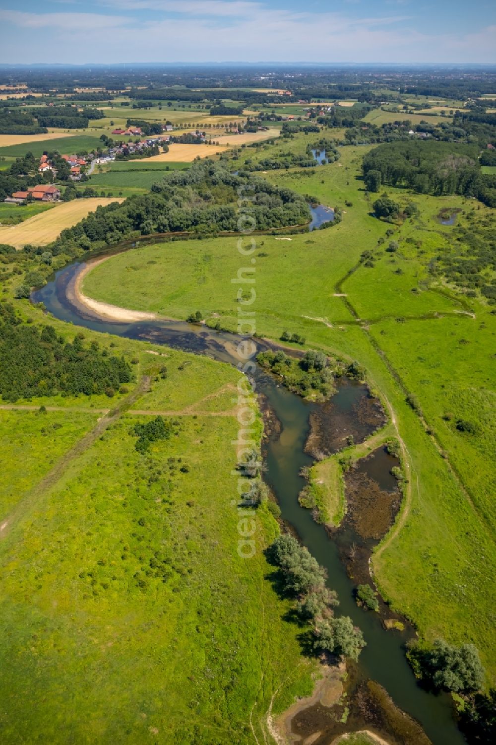 Benninghausen from above - Curved loop of the riparian zones on the course of the river of Lippe in Benninghausen in the state North Rhine-Westphalia, Germany