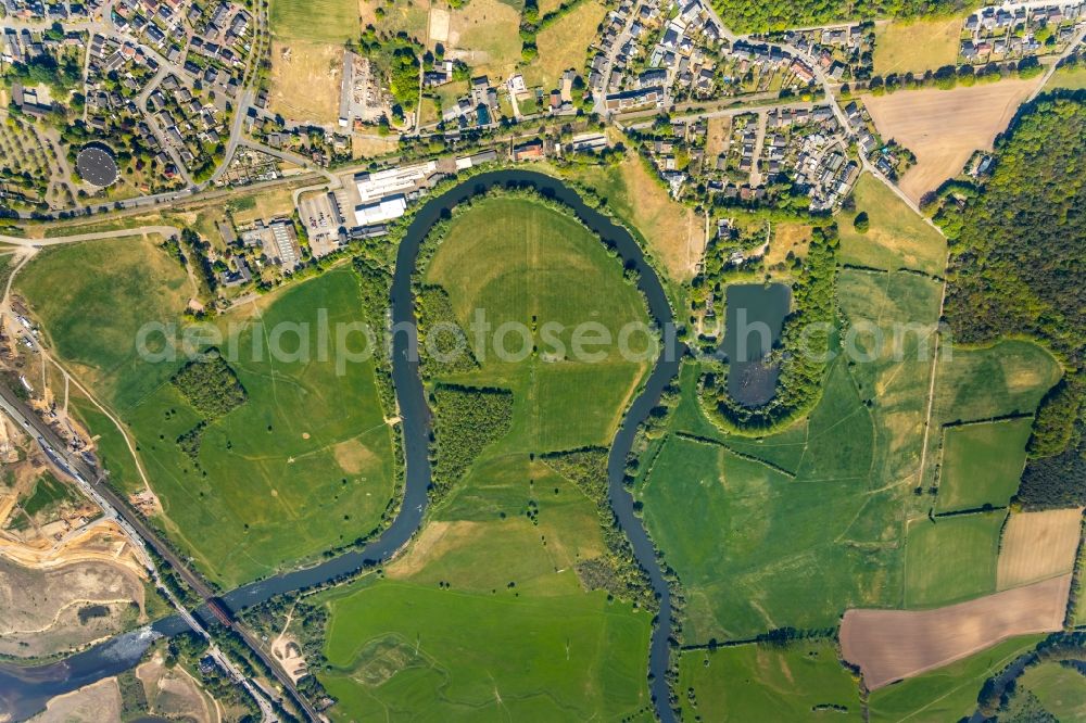 Aerial photograph Wesel - Curved loop of the riparian zones on the course of the river Lippe - in Wesel in the state North Rhine-Westphalia, Germany