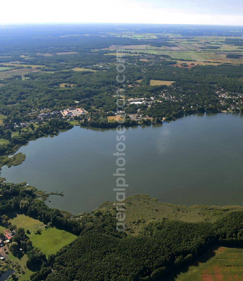 Aerial photograph Klausdorf - Riparian areas on the lake area of the Mellensee in Klausdorf in the state Brandenburg