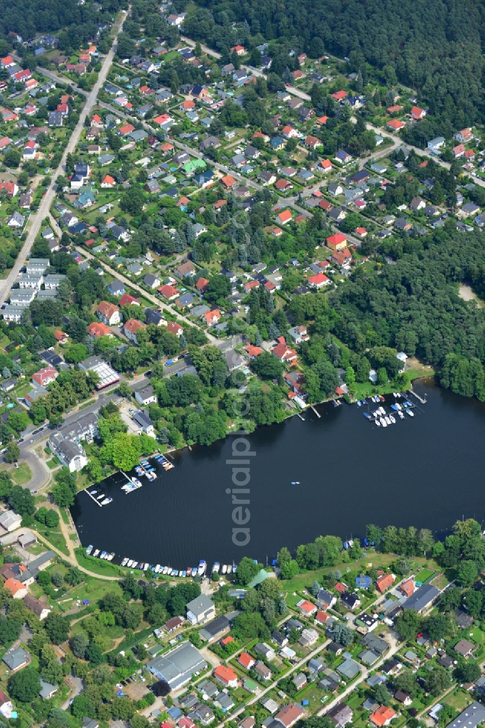 Aerial image Berlin Rahnsdorf - Riparian areas Müggelwerder to the Müggelspree / Little Mueggelsee in Berlin Rahnsdorf