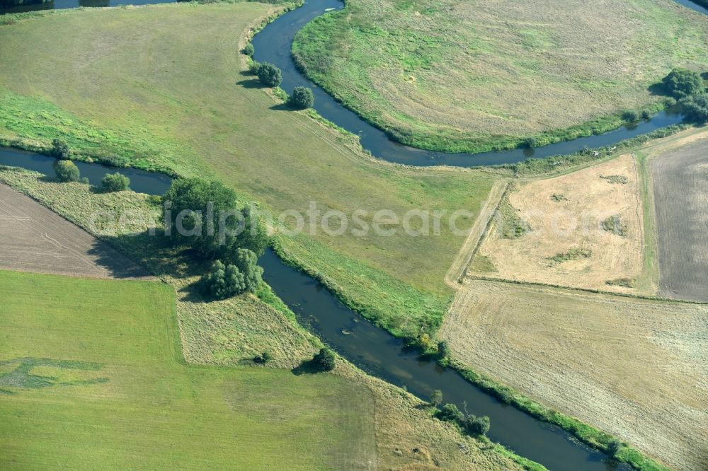 Aerial photograph Meinersen - Curved loop of the riparian zones on the course of the river Oker in Meinersen in the state Lower Saxony