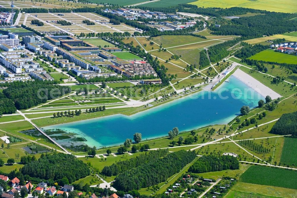 Aerial photograph München - Shore areas at the lake area of the Riemer See in the Riemer Park in the district of Trudering-Riem in Munich in the state Bavaria, Germany