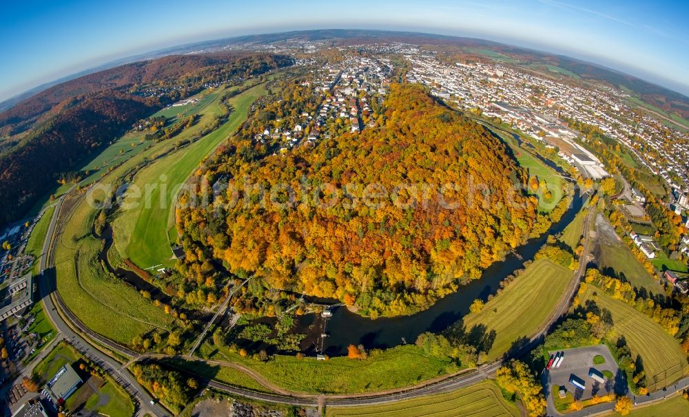 Arnsberg from the bird's eye view: Curved ribbons of riparian areas on autumnal colorful Eichholz deciduous forest at the Ruhr arc flux flow in Arnsberg in North Rhine-Westphalia