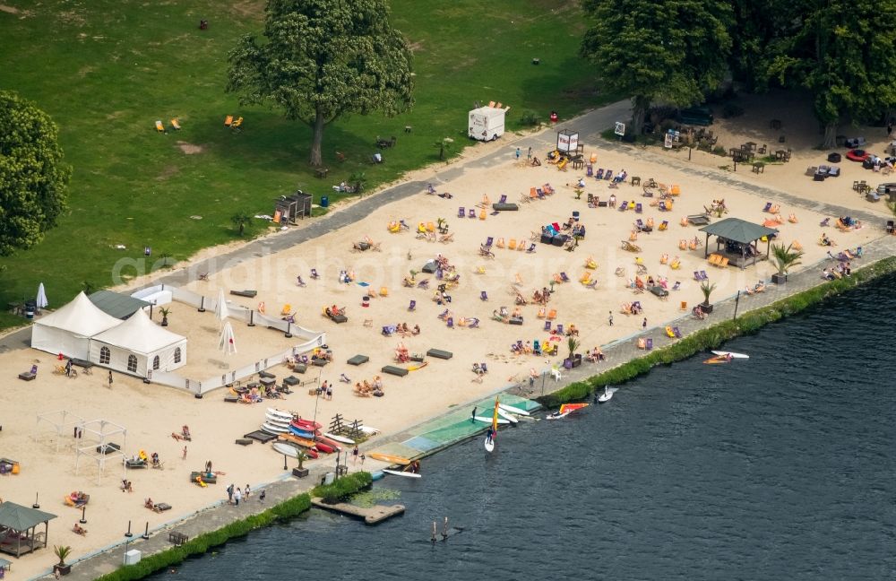 Aerial image Essen - Sandy beach areas on the Baldeneysee in Essen in the state North Rhine-Westphalia, Germany