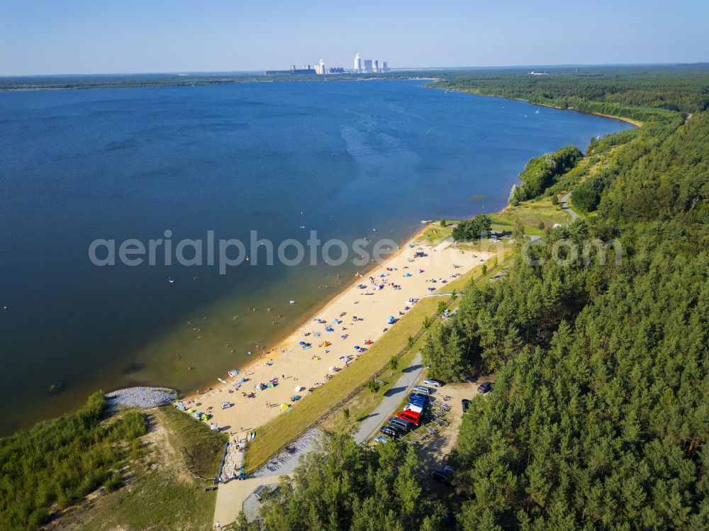 Aerial photograph Klitten - Sandy beach areas on the Baerwalder See on street Zum Aussichtspunkt in Klitten in the state Saxony, Germany