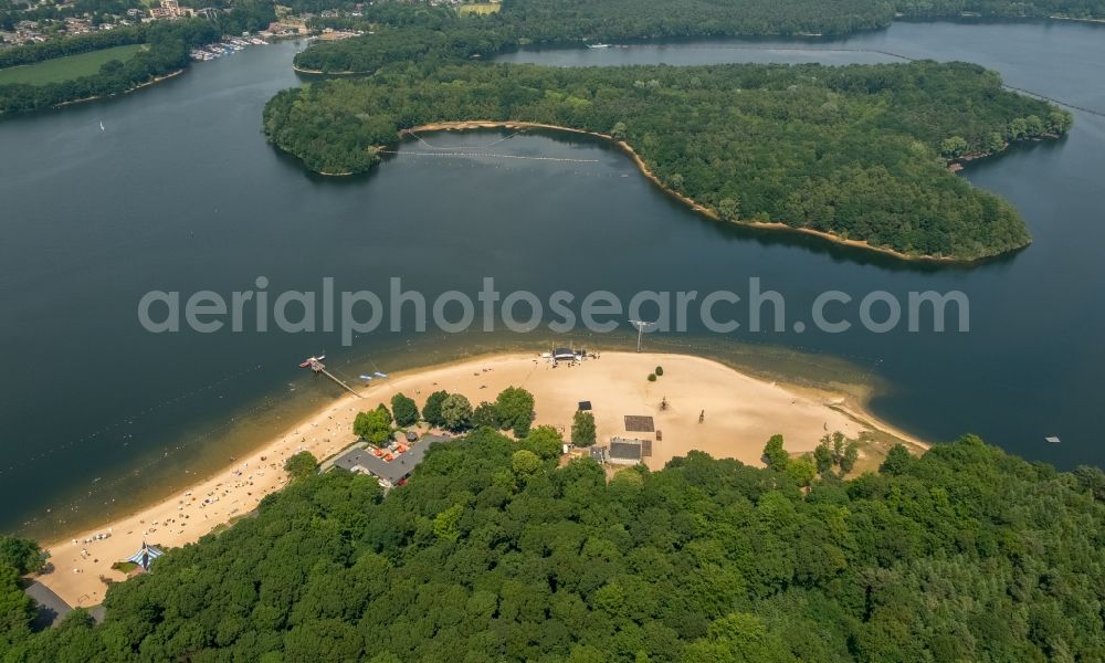 Haltern am See from above - Sandy beach areas on the Halterner Seeterrassen on Hullerner Strasse in Haltern am See in the state North Rhine-Westphalia, Germany