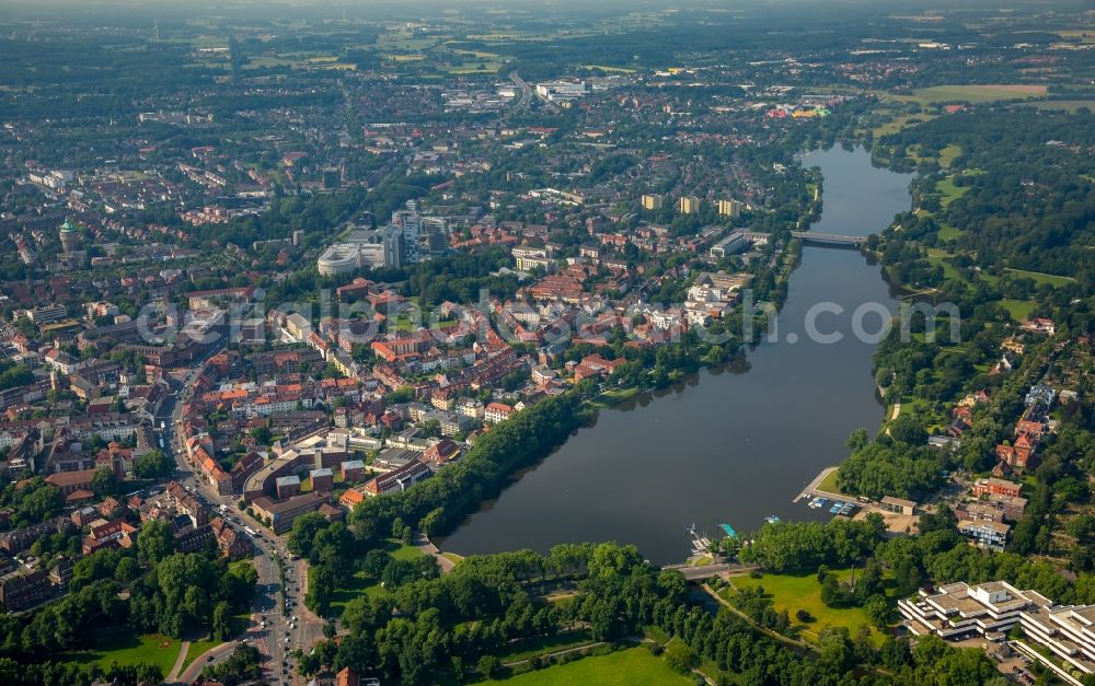 Aerial image Münster - Riparian areas on the lake area of Aasee in Muenster in the state North Rhine-Westphalia, Germany