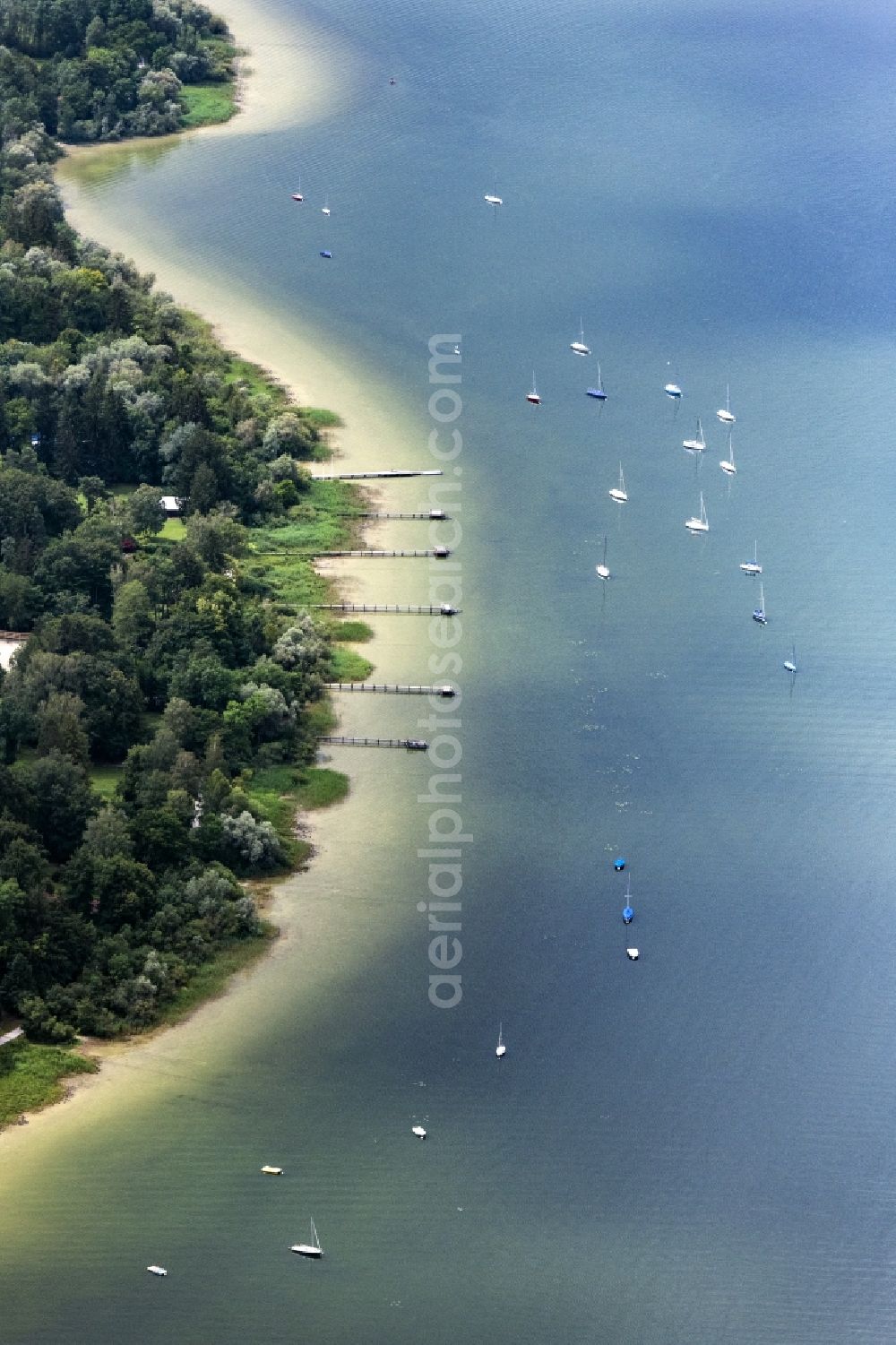 Herrsching am Ammersee from above - Riparian areas on the lake area of Ammersee in Herrsching am Ammersee in the state Bavaria, Germany