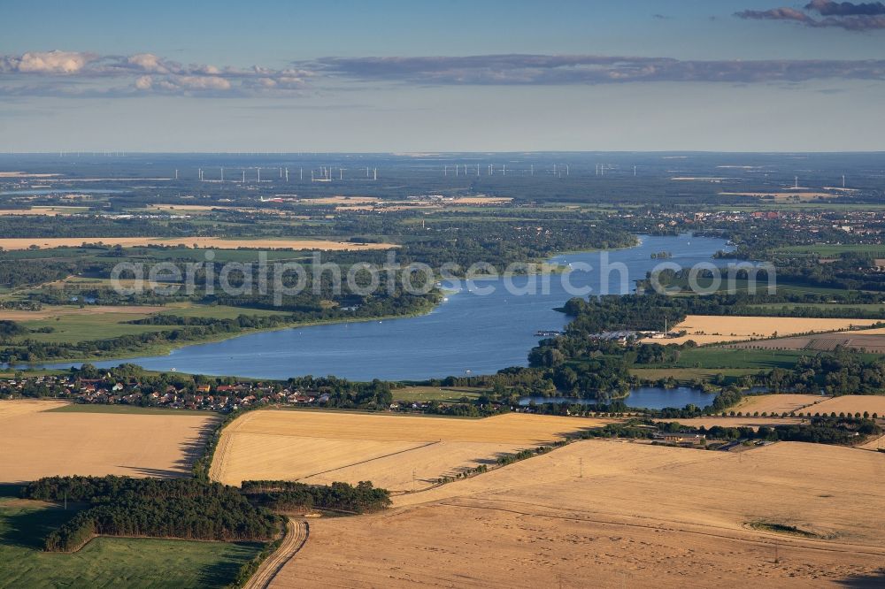 Aerial photograph Beetzsee - Riparian areas on the lake area of Beetzsee in the district Radewege in Beetzsee in the state Brandenburg, Germany