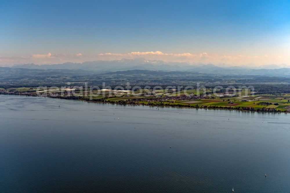 Aerial image Münsterlingen - Riparian areas on the lake area of Bodensee Obersee in Muensterlingen in the canton Thurgau, Switzerland