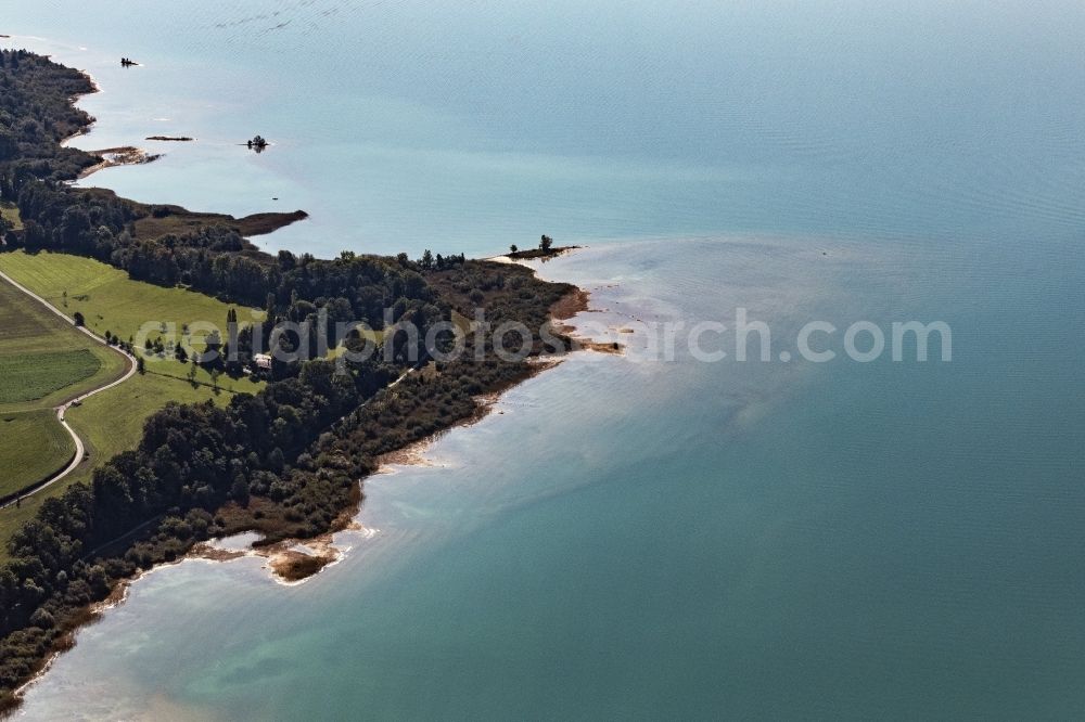 Chieming from the bird's eye view: Riparian areas on the lake area of Chiemsee in Chieming in the state Bavaria, Germany