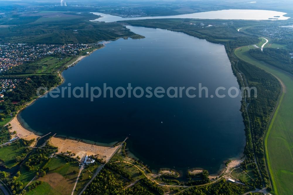 Aerial image Leipzig - Riparian areas on the lake area of Cospudener See in the district Suedwest in Leipzig in the state Saxony, Germany