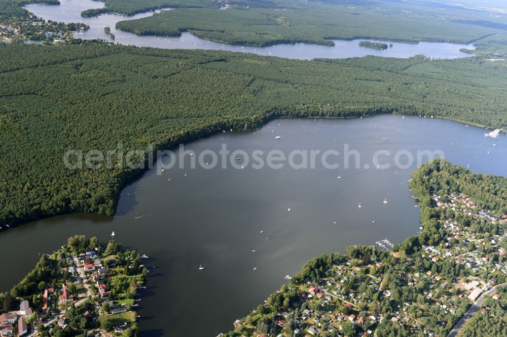 Königs Wusterhausen from above - Riparian areas on the lake area of Crossinsee destrict Ziegenhals in Koenigs Wusterhausen in the state Brandenburg