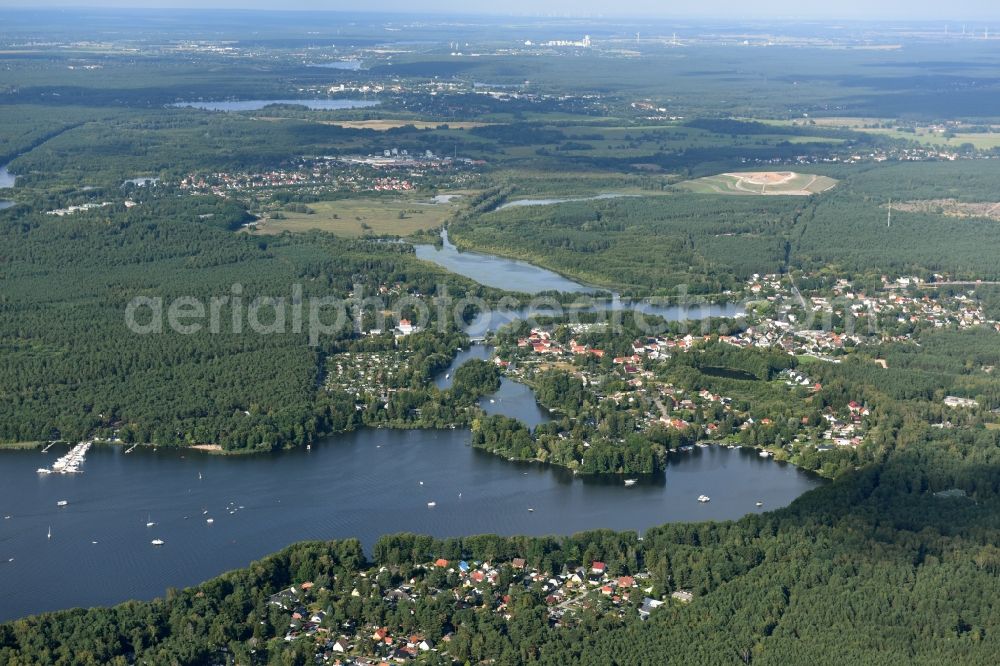 Aerial image Königs Wusterhausen - Riparian areas on the lake area of Crossinsee destrict Ziegenhals in Koenigs Wusterhausen in the state Brandenburg