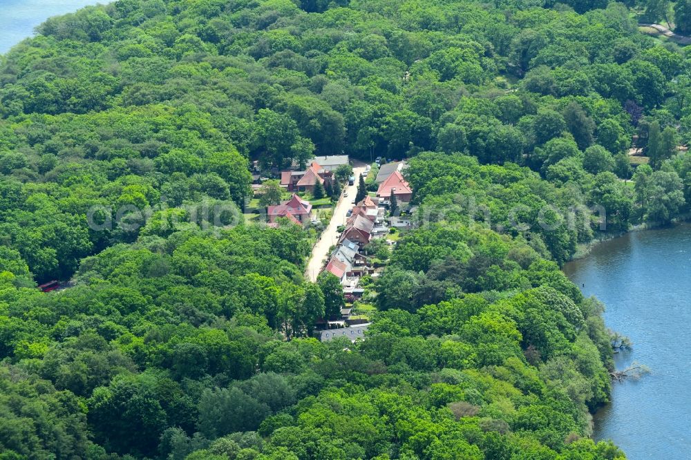 Aerial image Schwerin - Riparian areas on the lake area of Fauler See in Schwerin in the state Mecklenburg - Western Pomerania, Germany