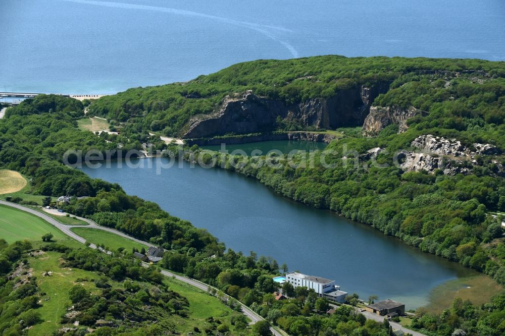 Allinge from the bird's eye view: Riparian areas on the lake area of Hammersovej Bornholm Island in Allinge in Region Hovedstaden, Denmark