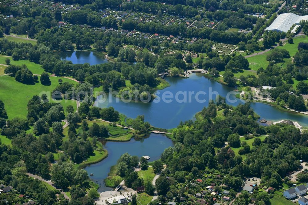 Berlin from the bird's eye view: Riparian areas on the lake area of Hauptsee in the recreation park Britz Garden in Berlin, Germany