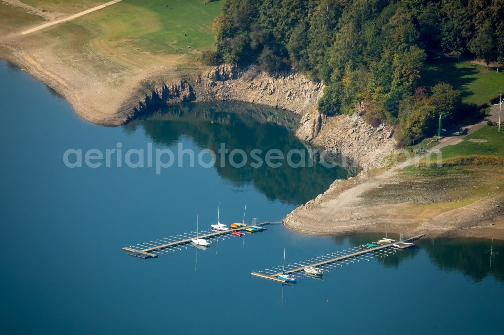 Meschede from above - Riparian areas on the lake area of Hennesee in Meschede in the state North Rhine-Westphalia, Germany