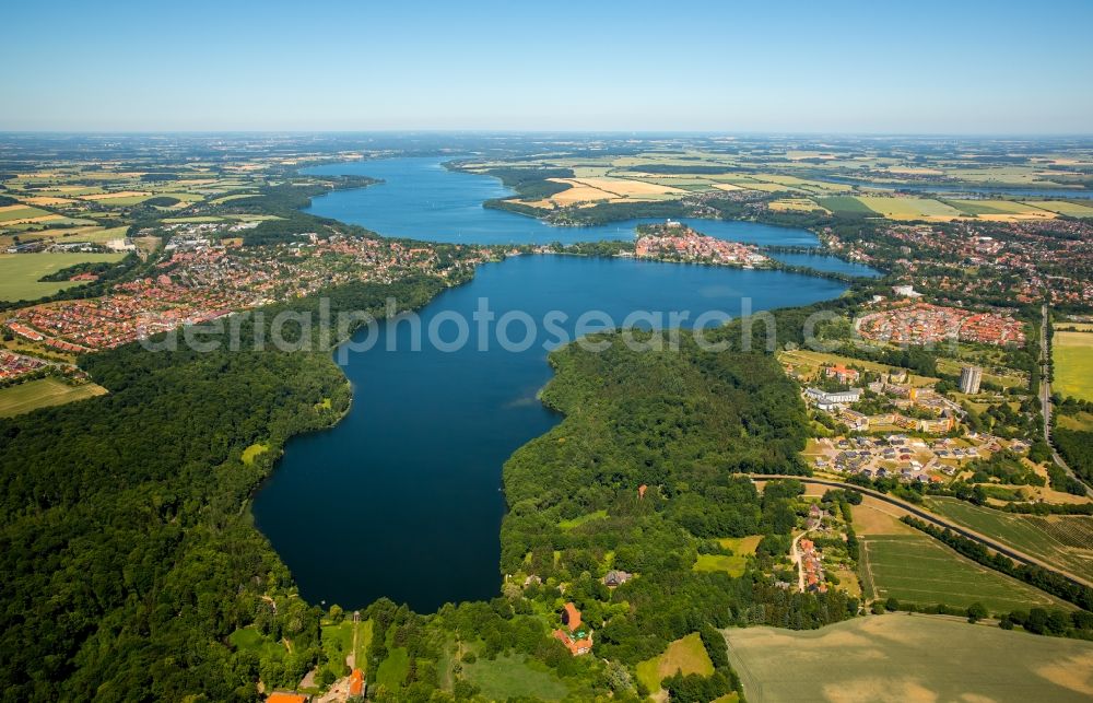 Aerial image Ratzeburg - Riparian areas on the lake area of Kuechensee in Ratzeburg in the state Schleswig-Holstein