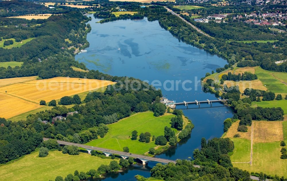 Aerial image Herbede - Riparian areas on the lake area of Kemnader See in Herbede in the state North Rhine-Westphalia