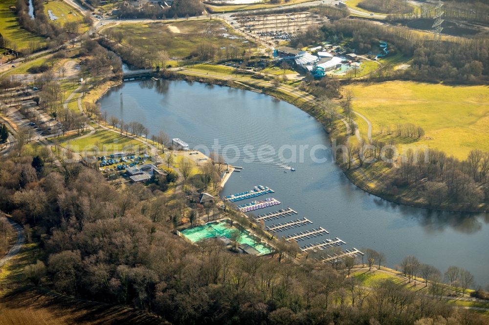 Aerial photograph Bochum - Riparian areas on the lake area of Kemnader See - Oelbach in Bochum in the state North Rhine-Westphalia, Germany