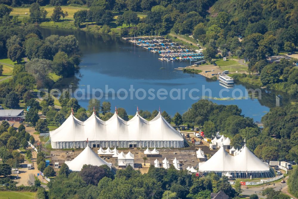 Aerial photograph Bochum - Riparian areas on the lake area of Kemnader See - Oelbach in Bochum in the state North Rhine-Westphalia, Germany