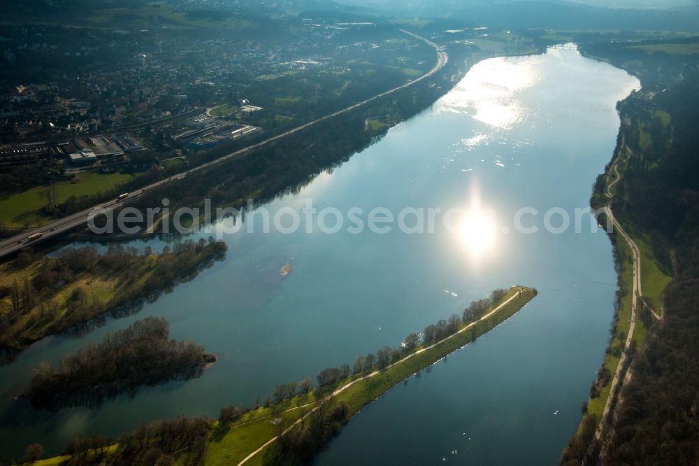 Aerial image Witten - Riparian areas on the lake area of Kemnader See in Witten in the state North Rhine-Westphalia