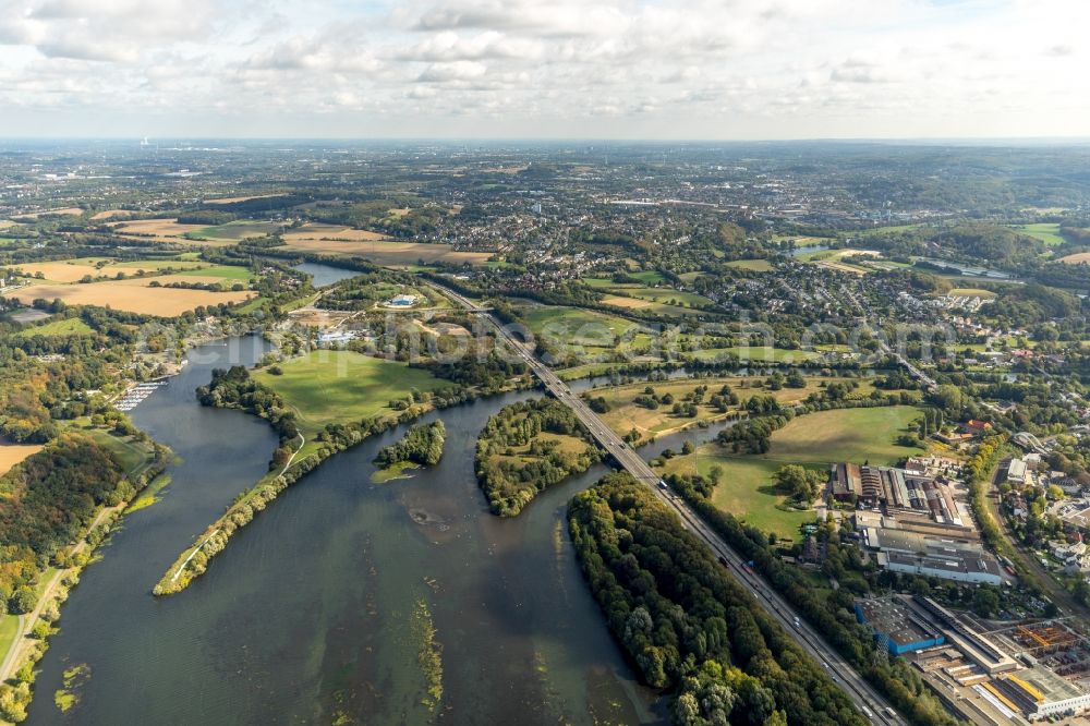 Aerial image Witten - Riparian areas on the lake area of Kemnader See in Witten in the state North Rhine-Westphalia, Germany