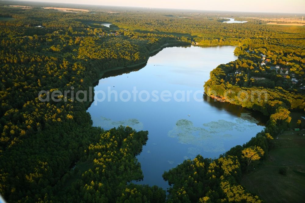 Seilershof from the bird's eye view: Riparian areas on the lake area of Kleiner Wentowsee in Seilershof in the state Brandenburg, Germany