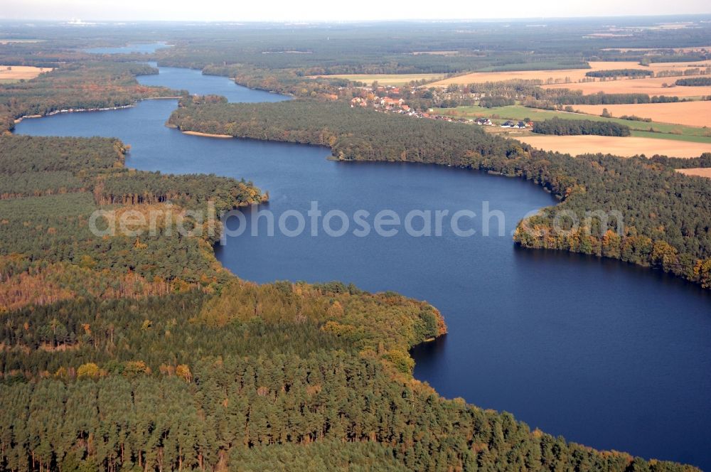 Wusterhausen/Dosse from above - Riparian areas on the lake area of Klempowsee in Wusterhausen/Dosse in the state Brandenburg, Germany