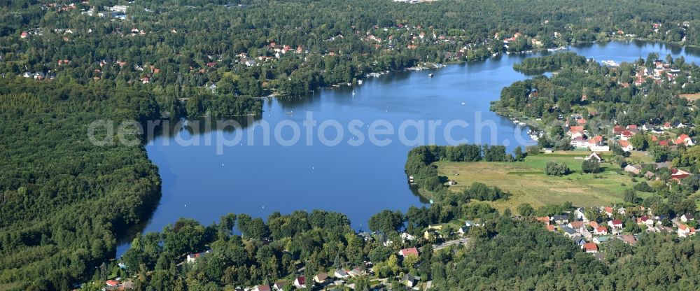 Aerial photograph Königs Wusterhausen - Riparian areas on the lake area of Krimnicksee in Koenigs Wusterhausen in the state Brandenburg