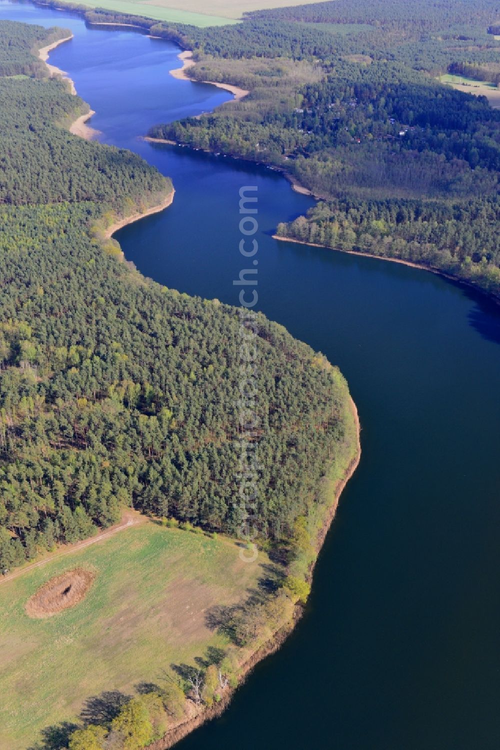 Aerial photograph Ahrensdorf - Riparian areas on the sea area of Luebbesee near Ahrensdorf in the state Brandenburg