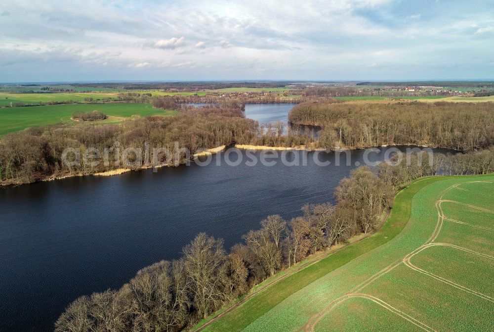 Aerial photograph Lietzen - Riparian areas on the lake area of Lietzener See in Lietzen in the state Brandenburg, Germany