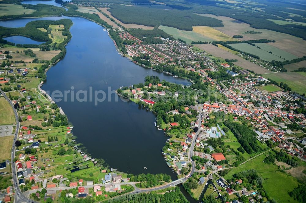 Aerial image Mirow - Riparian areas on the lake area of Mirower See in Mirow in the state Mecklenburg - Western Pomerania, Germany