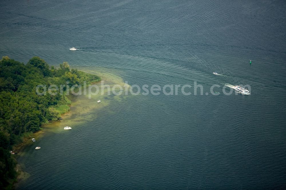 Aerial image Klink - Riparian areas on the lake area of Mueritz in Klink in the state Mecklenburg - Western Pomerania