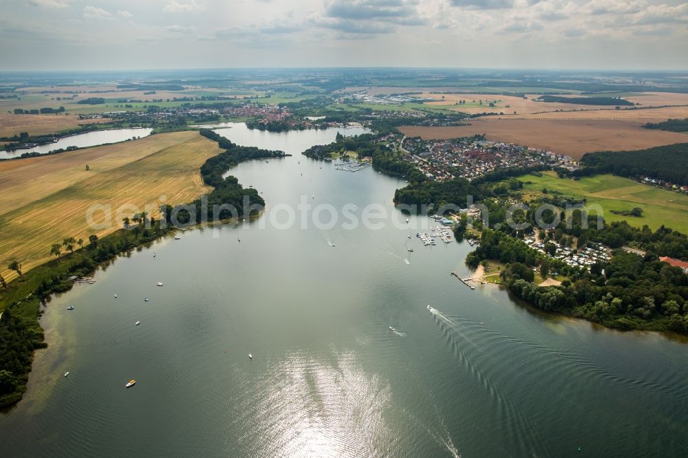 Aerial image Röbel/Müritz - Lake bank areas of Lake Mueritz in Roebel/Mueritz in the state Mecklenburg - Western Pomerania