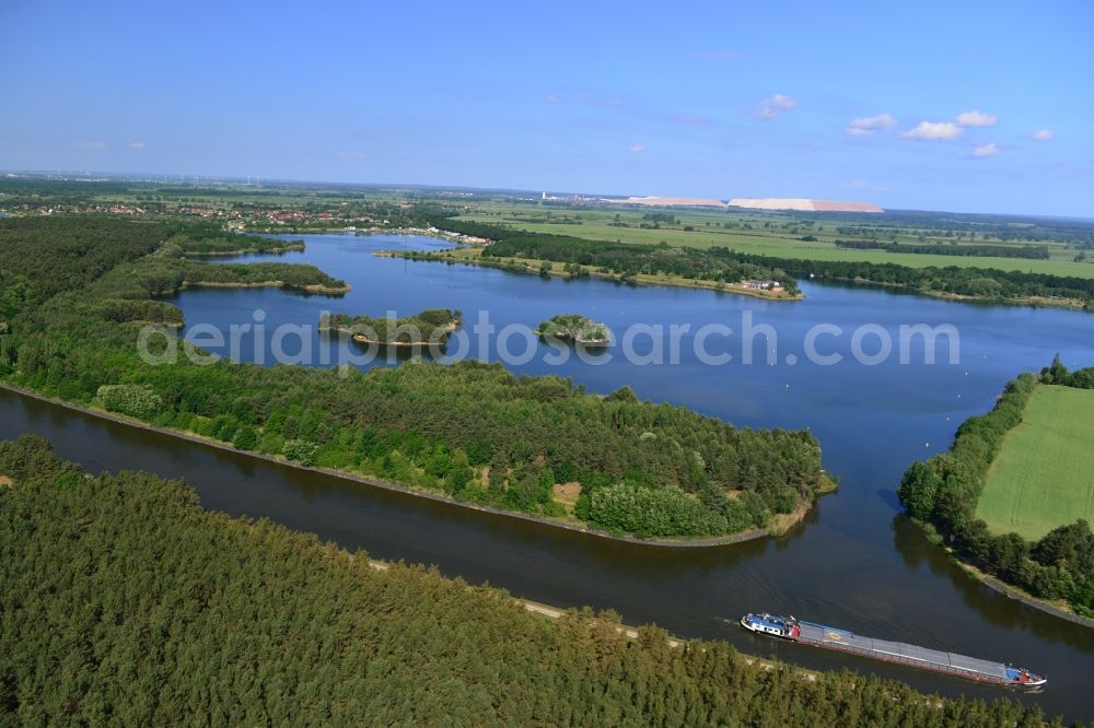 Niegripp from above - Riparian areas on the lake area in Niegripp in the state Saxony-Anhalt