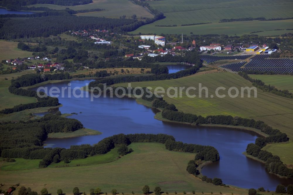 Aerial image Hohen Wangelin - Riparian areas on the lake area of Orthsee in Hohen Wangelin in the state Mecklenburg - Western Pomerania