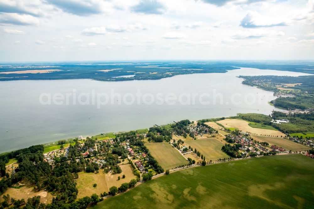 Aerial photograph Plau am See - Riparian areas on the lake area of Plauer See in Plau am See in the state Mecklenburg - Western Pomerania