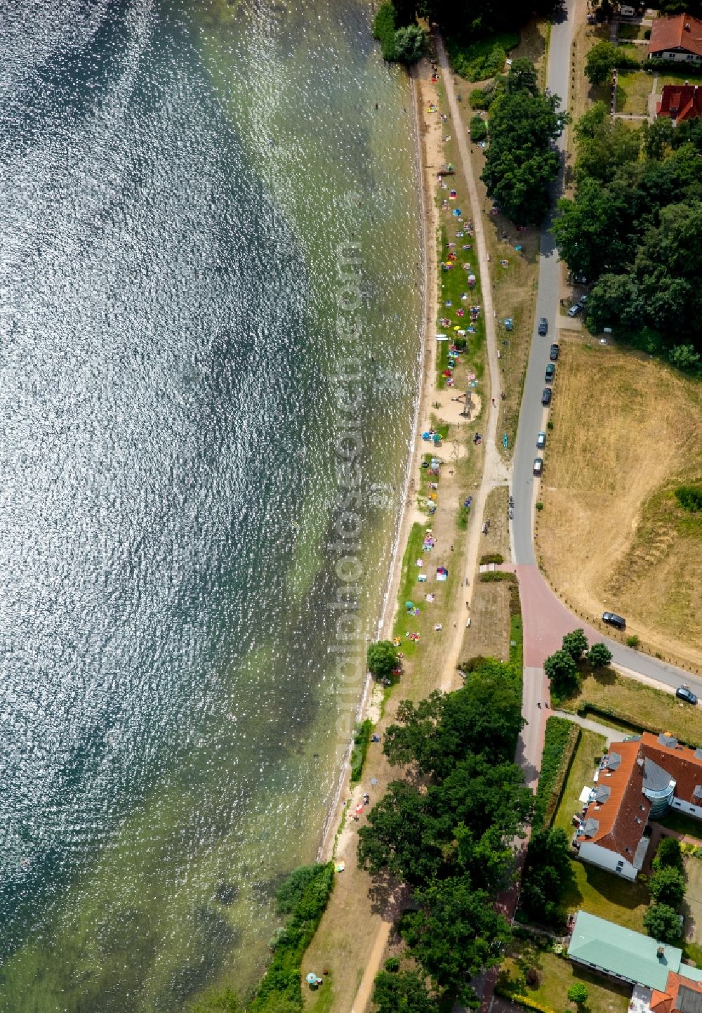 Aerial photograph Plau am See - Riparian areas on the lake area of Plauer See in Plau am See in the state Mecklenburg - Western Pomerania