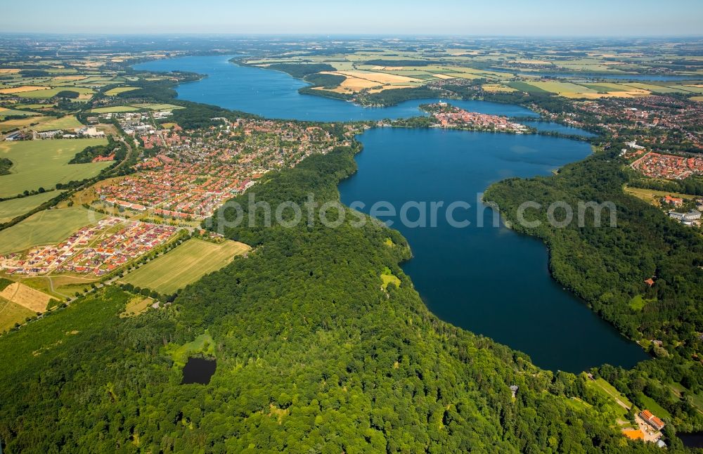 Einhaus from the bird's eye view: Riparian areas on the lake area of Ratzeburger See near Einhaus in the state Schleswig-Holstein