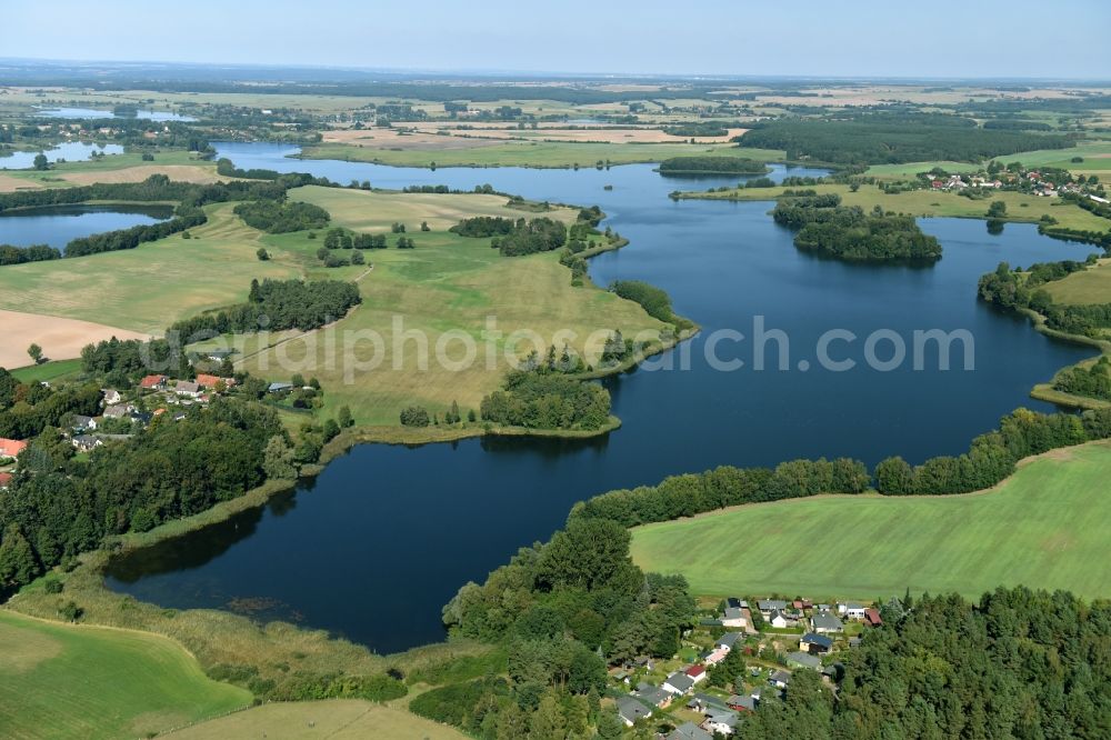 Aerial photograph Blankensee - Riparian areas on the lake area of Roedliner See in Blankensee in the state Mecklenburg - Western Pomerania