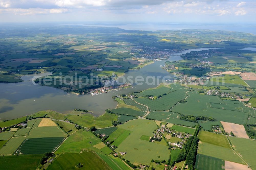 Thumby from the bird's eye view: Riparian areas on the lake area of Schlei in Arnis in the state Schleswig-Holstein