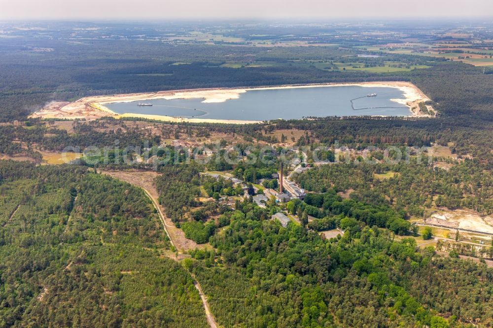 Aerial photograph Haltern am See - Riparian areas on the lake area of Silbersee in Haltern am See in the state North Rhine-Westphalia, Germany