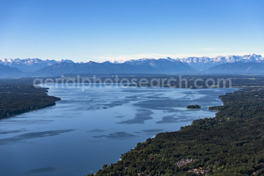 Aerial image Tutzing - Riparian areas on the lake area of Starnberger See with Alpenpanorama and Bergblick in Tutzing in the state Bavaria, Germany