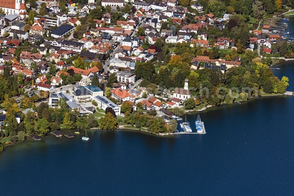 Aerial photograph Tutzing - Riparian areas on the lake area of Starnberger See in Tutzing in the state Bavaria