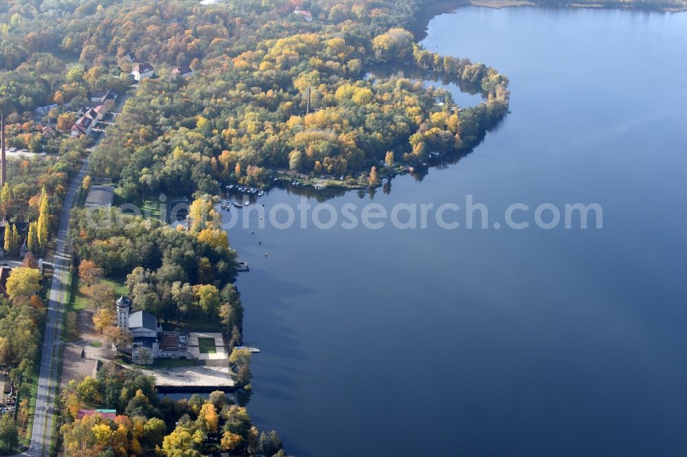 Aerial image Rüdersdorf - Riparian areas on the lake area of Stienitzsee in Ruedersdorf in the state Brandenburg