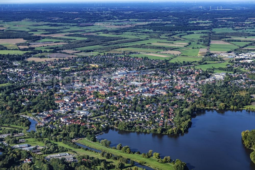 Bremervörde from above - Riparian areas on the lake area of Voerder See on Oste in Bremervoerde in the state Lower Saxony, Germany