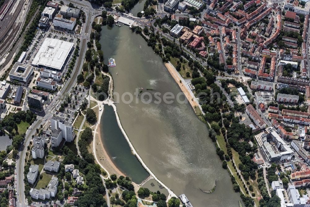 Aerial photograph Nürnberg - Riparian areas on the lake area of Woehrder See in Nuremberg in the state Bavaria, Germany