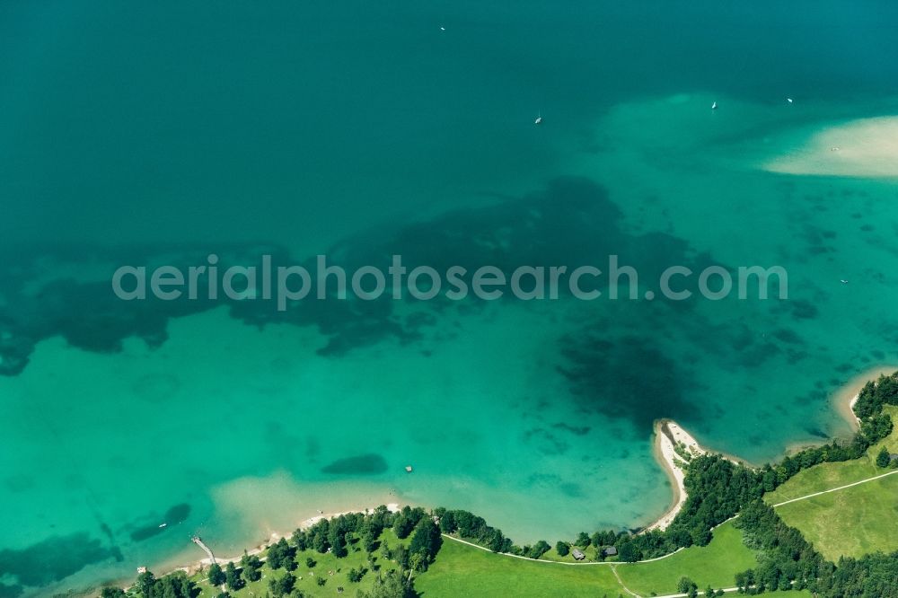 Aerial photograph Strobl - Riparian areas on the lake area of Wolfgangsee in Strobl in Salzburg, Austria